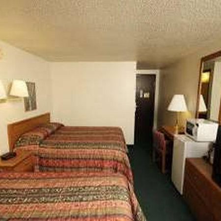 Travelodge Yankton Oda fotoğraf